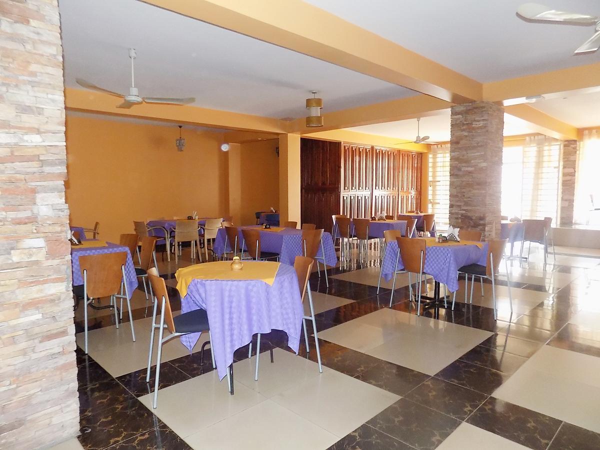 G-One Hotel Καμπάλα Εξωτερικό φωτογραφία