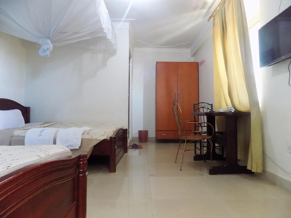 G-One Hotel Καμπάλα Εξωτερικό φωτογραφία