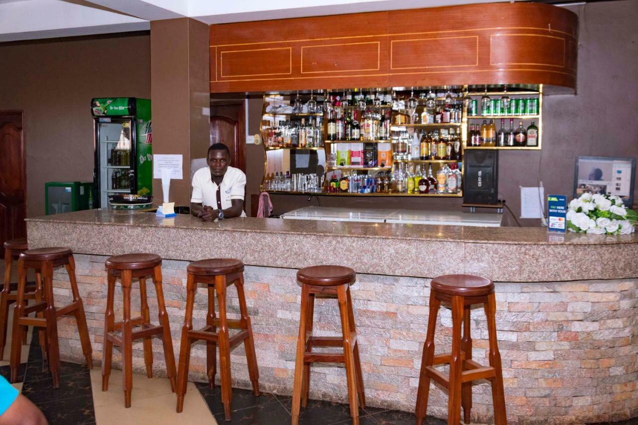 G-One Hotel Καμπάλα Εξωτερικό φωτογραφία