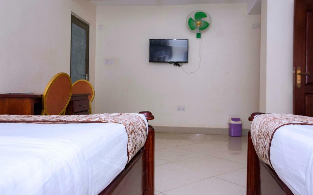 G-One Hotel Καμπάλα Εξωτερικό φωτογραφία