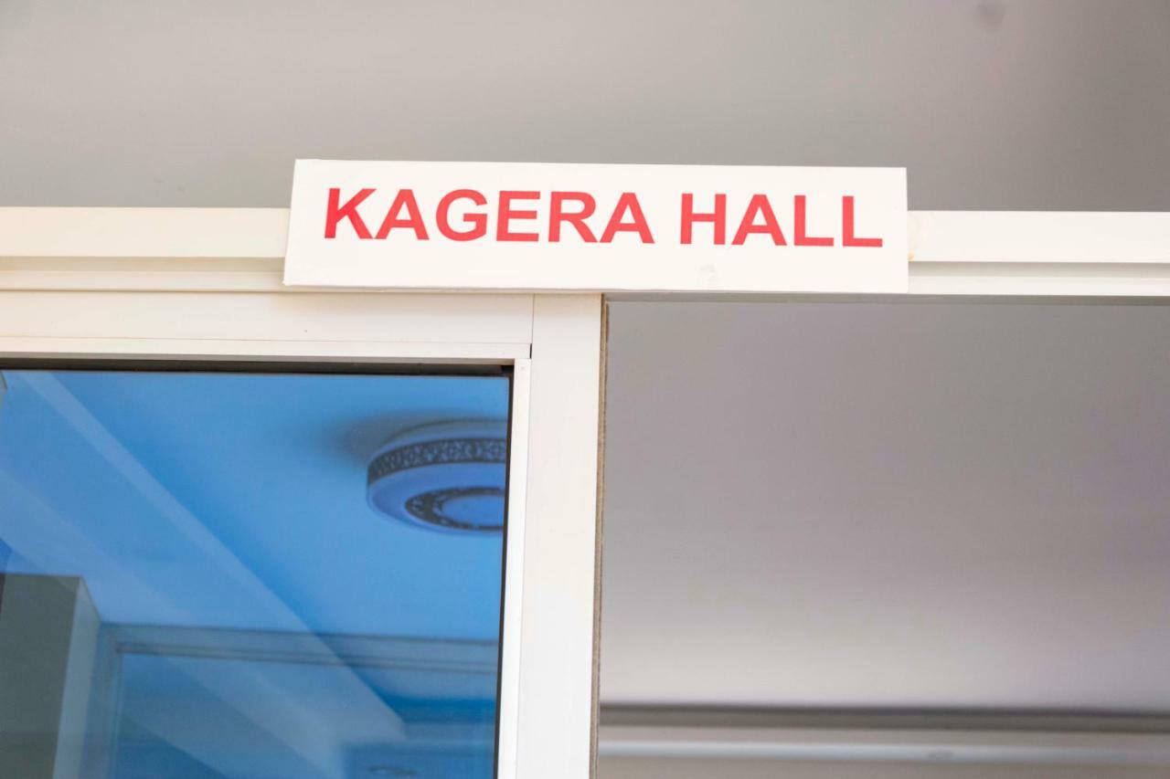 G-One Hotel Καμπάλα Εξωτερικό φωτογραφία