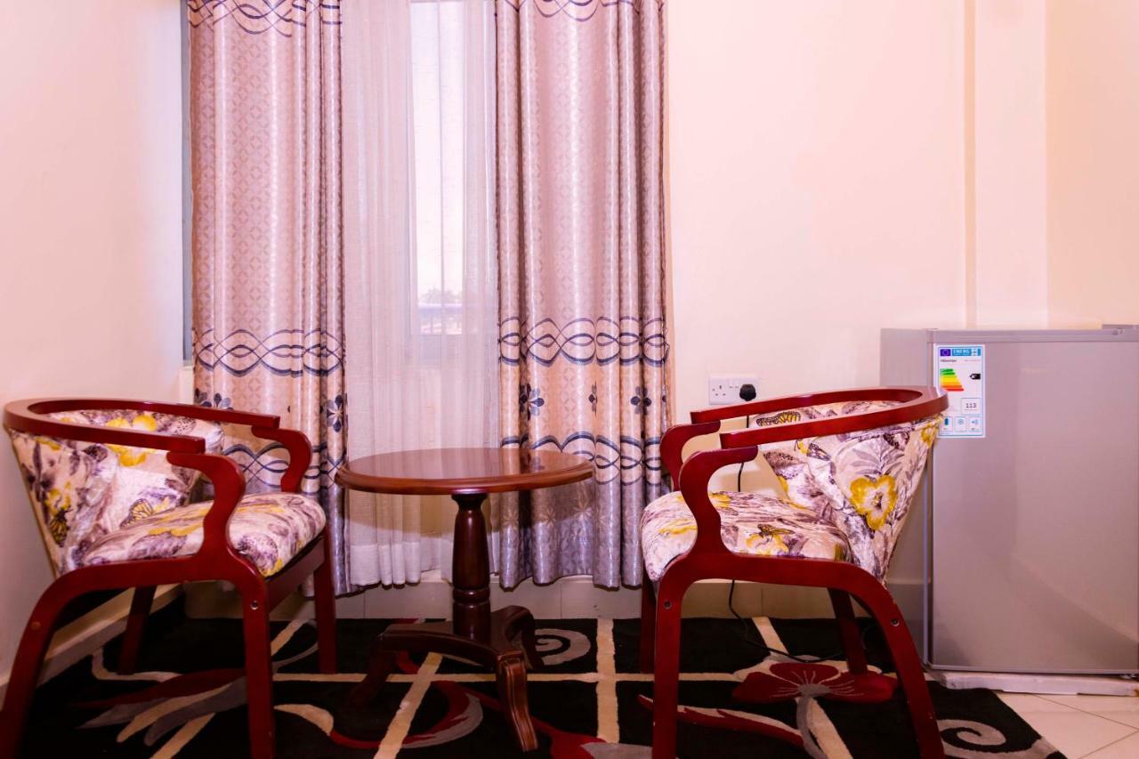 G-One Hotel Καμπάλα Εξωτερικό φωτογραφία