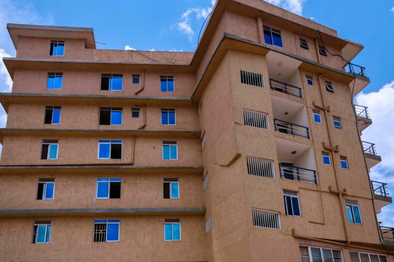 G-One Hotel Καμπάλα Εξωτερικό φωτογραφία