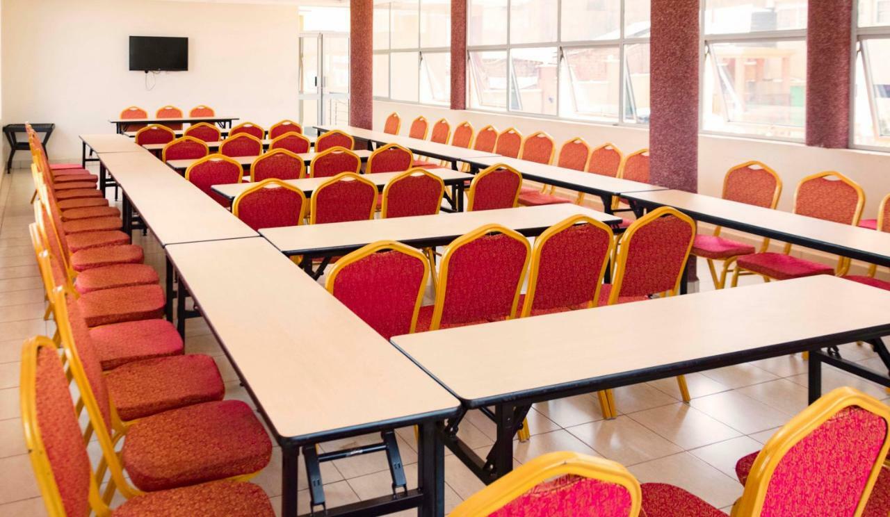 G-One Hotel Καμπάλα Εξωτερικό φωτογραφία