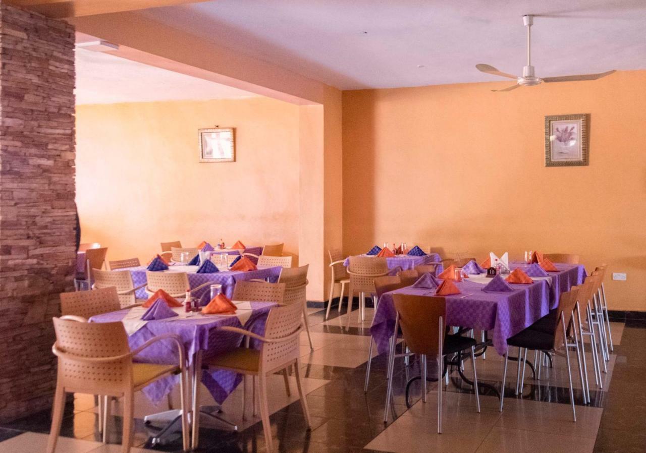 G-One Hotel Καμπάλα Εξωτερικό φωτογραφία